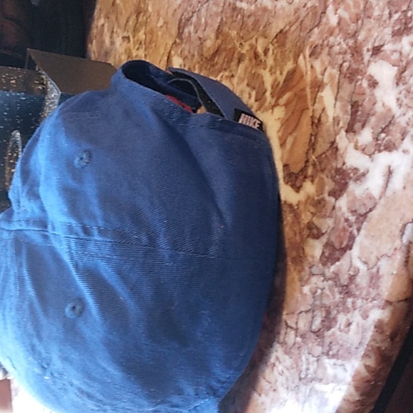 Nike blue and white youth ball cap - Picture 5 of 7